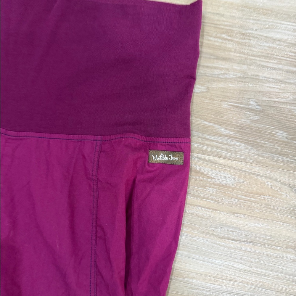Matilda Jane Size M Palazzo Pants 
Capris Cropped Elastic Waist
Cranberry Red - Picture 13 of 13